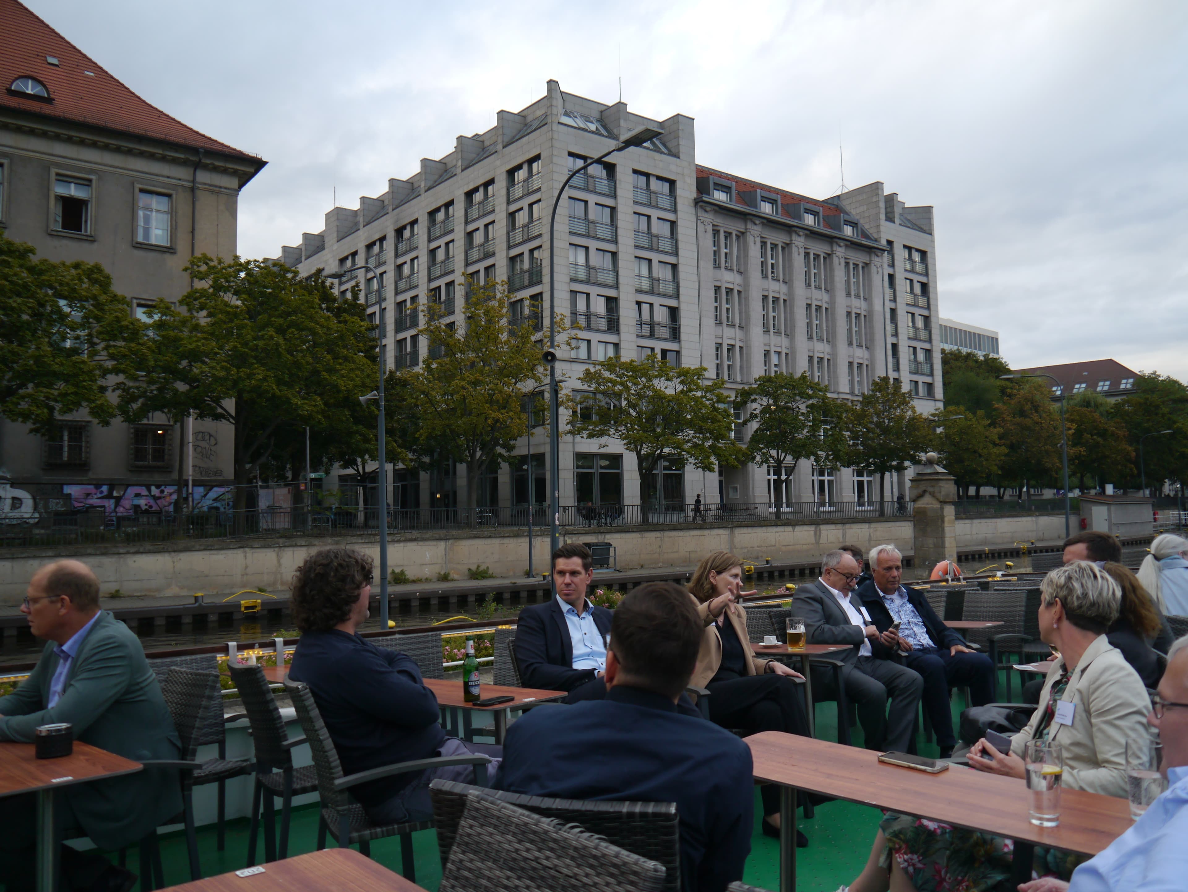20 Jahre LogistikNetz Berlin-Brandenburg: Jubiläums-Sommerfest auf den Berliner Gewässern