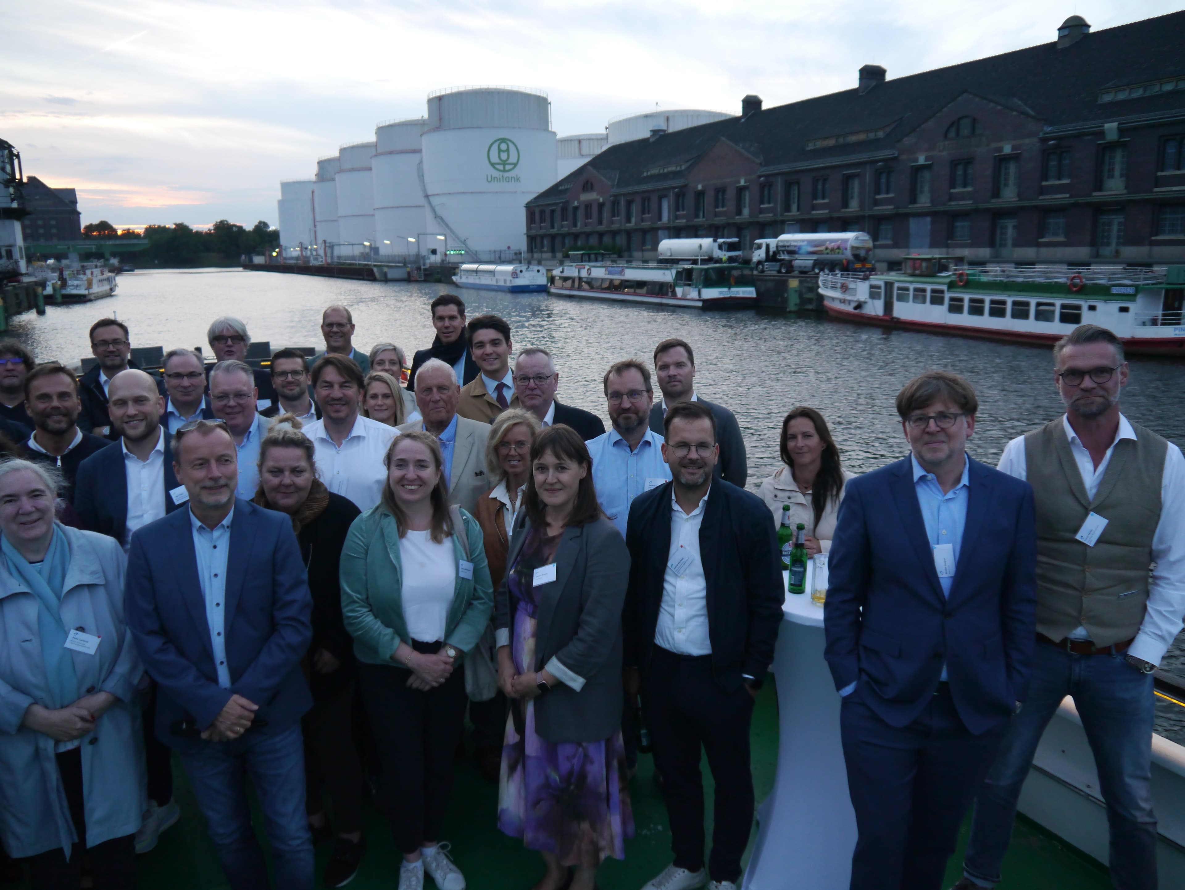 20 Jahre LogistikNetz Berlin-Brandenburg: Jubiläums-Sommerfest auf den Berliner Gewässern